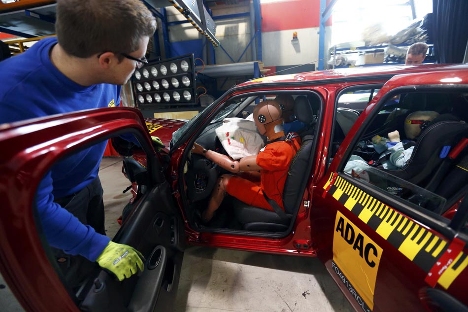 Car crash-test in Landsberg