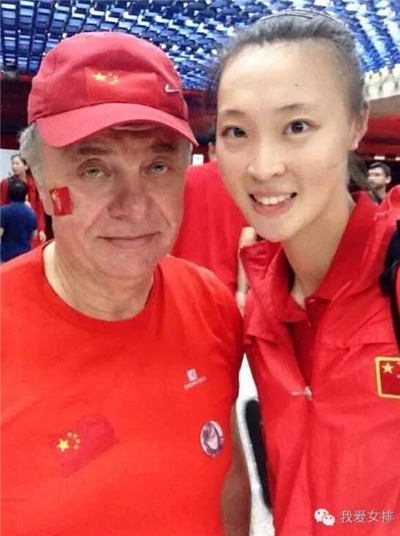 'Polish grandpa' in love with Chinese women's volleyball team