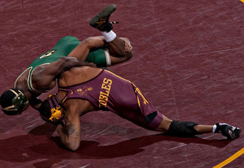 One-legged US wrestler wins NCAA wrestling title