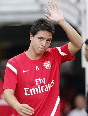 Wenger sad as Nasri heads for Man City