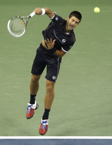 Djokovic romps past Berlocq in US Open 2nd round 