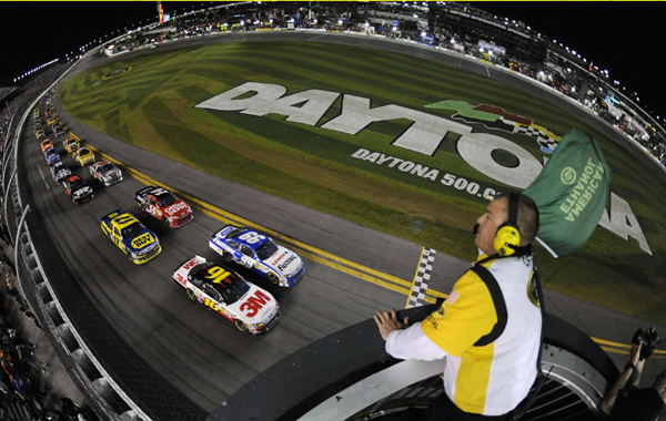 Patrick, Johnson crash early at Daytona