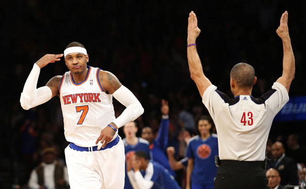 Anthony flourishes as Knicks roar past Lakers