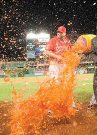 After milestone, Pujols taking it one at-bat at a time