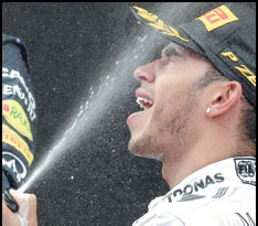 Hamilton continues great reign in Spain