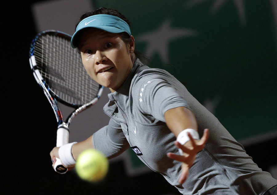 Li Na reaches 500th-win record