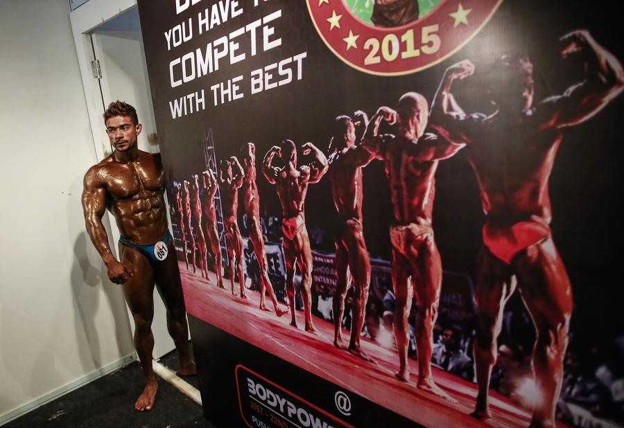 Bodybuilders compete for world title in Mumbai