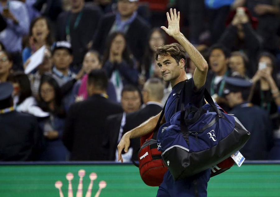 Federer knocked out in Shanghai opener