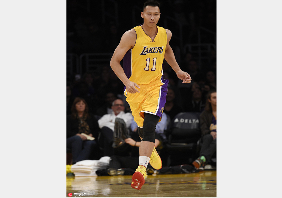 Lakers lose to Trail Blazers, Yi scores 4 points