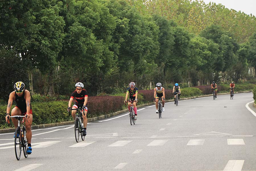 Athletes compete in Hefei half Ironman race