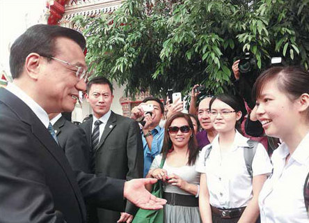 Chinese tourists meet their premier