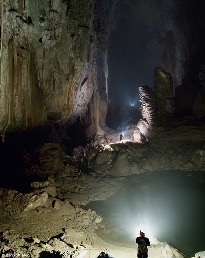 World's biggest cave found in Vietnam