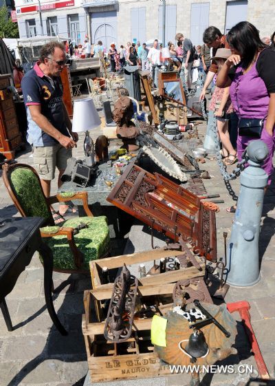 Europe's biggest flea market opens in France's Lille