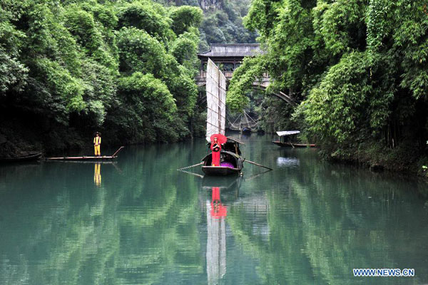 Three-Gorges Tribe Scenic Spot attracts tourists in C China