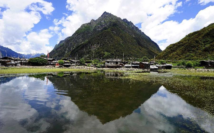 Scenery of Congo village in Tibet