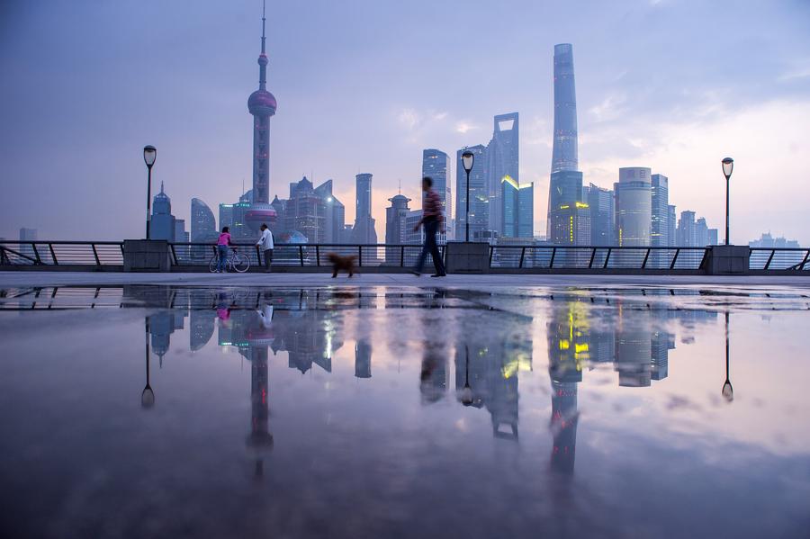 Early morning scenery of Bund in Shanghai