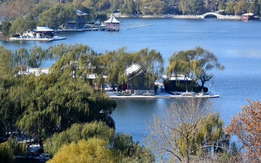 Snow scenery of Daming Lake in Jinan, Shandong province