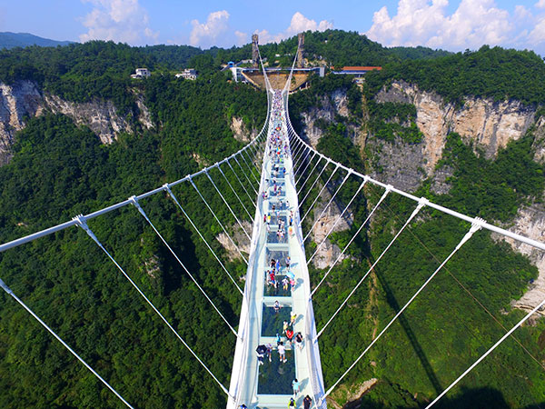 Designer explains his glass 'bridge of love'