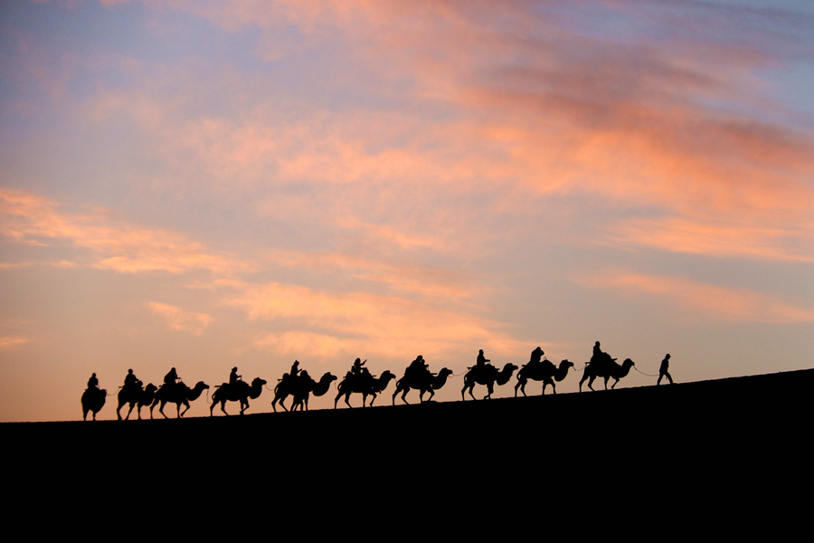 China sees record travels during the National Day holiday