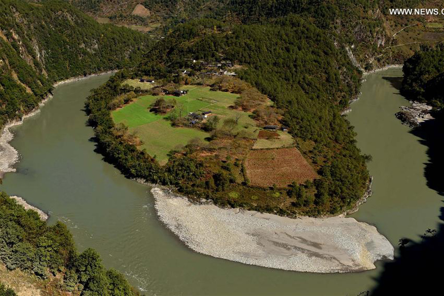 Scenery of Bingzhongluo Township in SW China's Yunnan