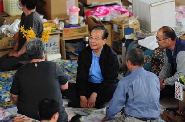 Premier Wen visits disaster-ravaged Fukushima