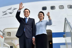 Premier Li's wife visits Addis Ababa University in Ethiopia