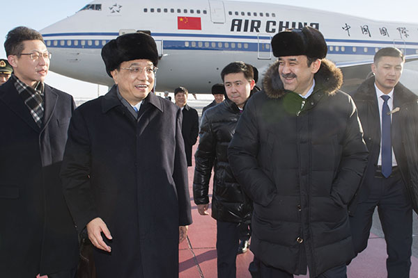 Chinese premier arrives in Kazakhstan for visit, SCO meeting