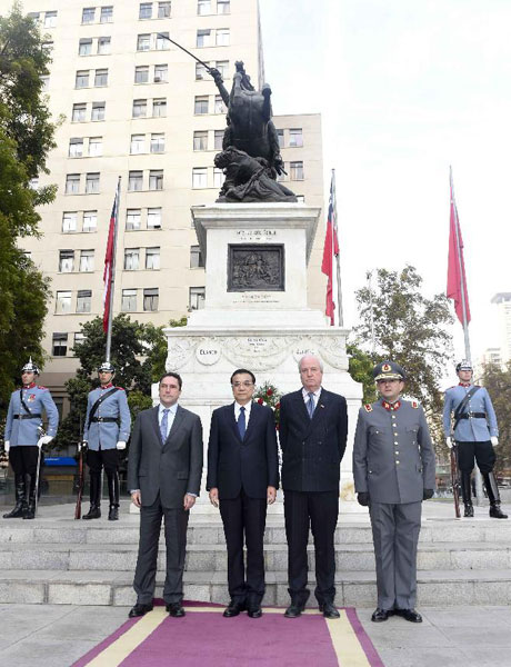 Chinese premier attends wreath-laying ceremony in Chile