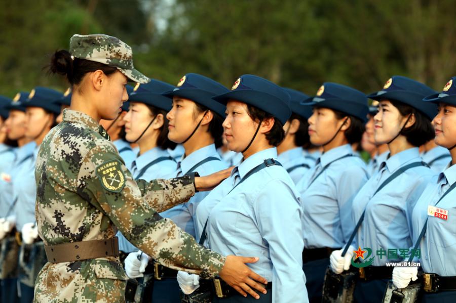 Female honor guards train for military parade debut