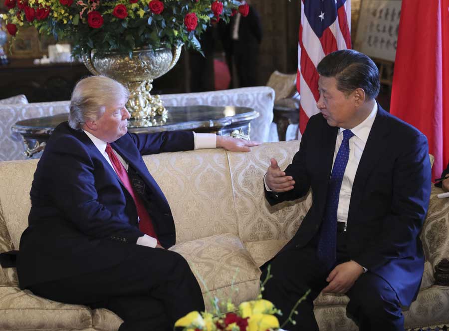 Xi welcomed by Trump in Florida, US