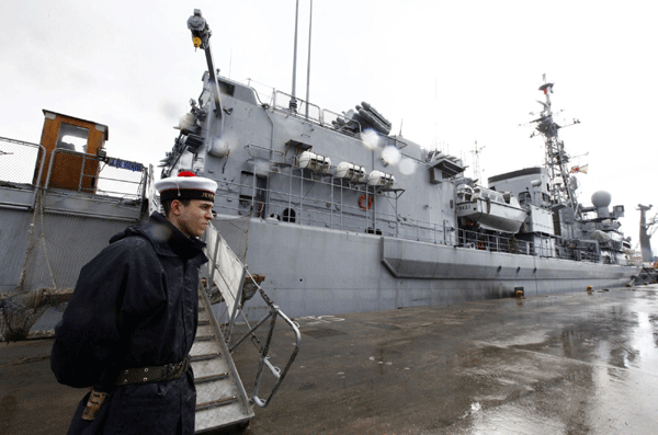 French warships in Libya to train navy