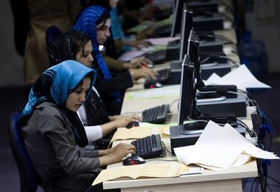 Karzai, Abdullah at 40 percent in partial election returns