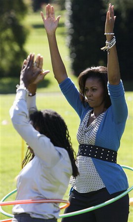 Michelle Obama hula-hooping for health