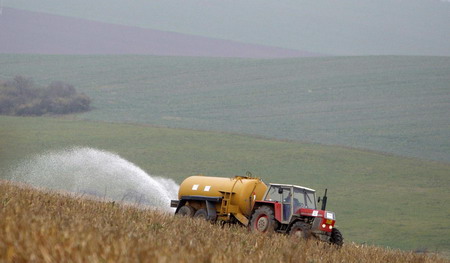 Czech farmers dump milk to protest price slump