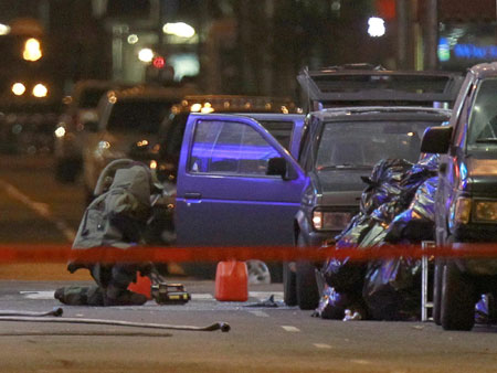 Police defuse car bomb in NY's Times Sq.