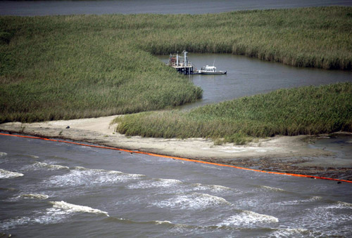 Coast Guard: Oil slick will affect US Gulf shore