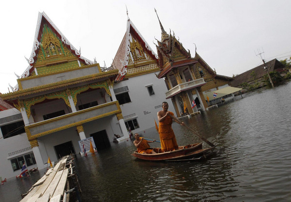 Thailand's flood death toll exceeds 500