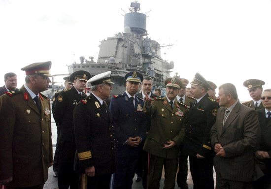 Syrian DM visits Russian warships