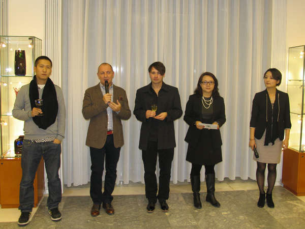 Exhibition links with Czech, Chinese young artists