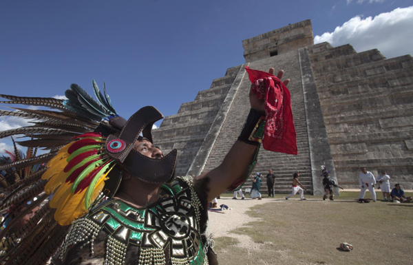 UFO lovers, light-seekers await Maya end of days