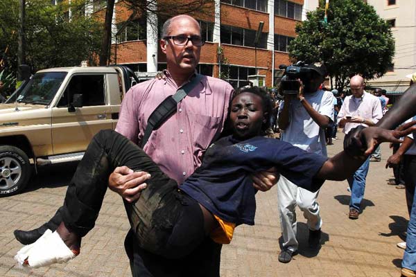 Gunmen attack a Nairobi mall