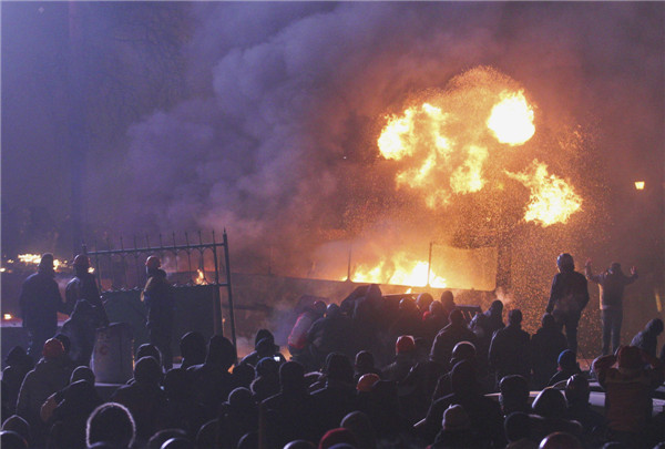 Protesters clash with police in Ukraine