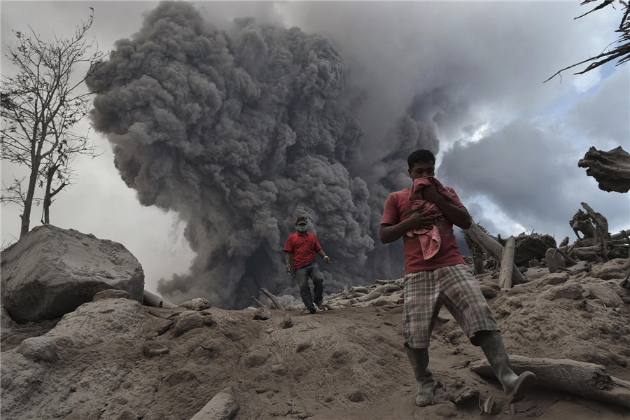 Volcano erupts again in Indonesia