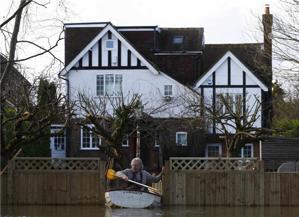 Flooding along the River Thames