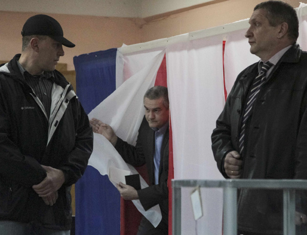 Crimea holds referendum on future