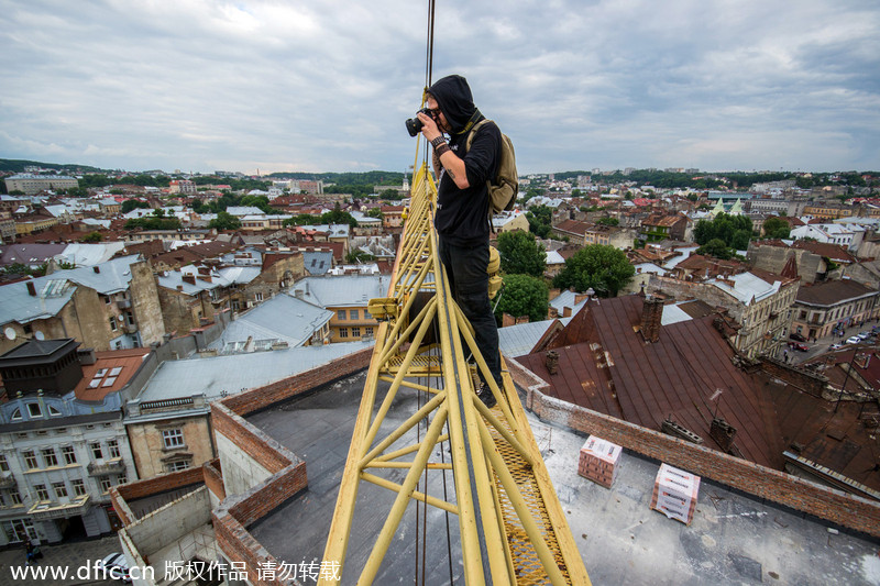 Kiev climbers display head for heights