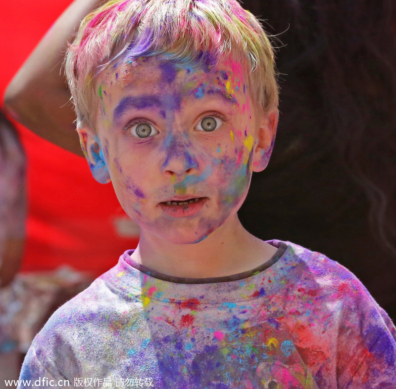 New York splashed with Festival of Colors