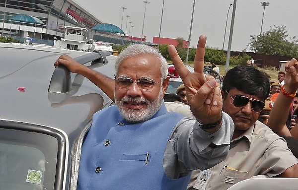 India's Modi gets hero's welcome