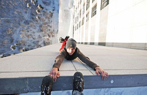 Daredevils taking selfie over Dubai skyscraper