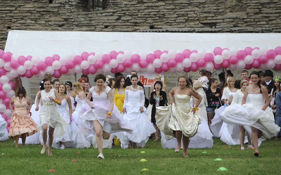 Runaway Brides competition held in Estonia